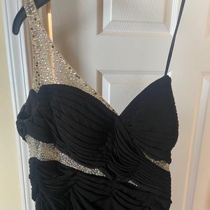 La Femme Black One Shoulder Prom Dress